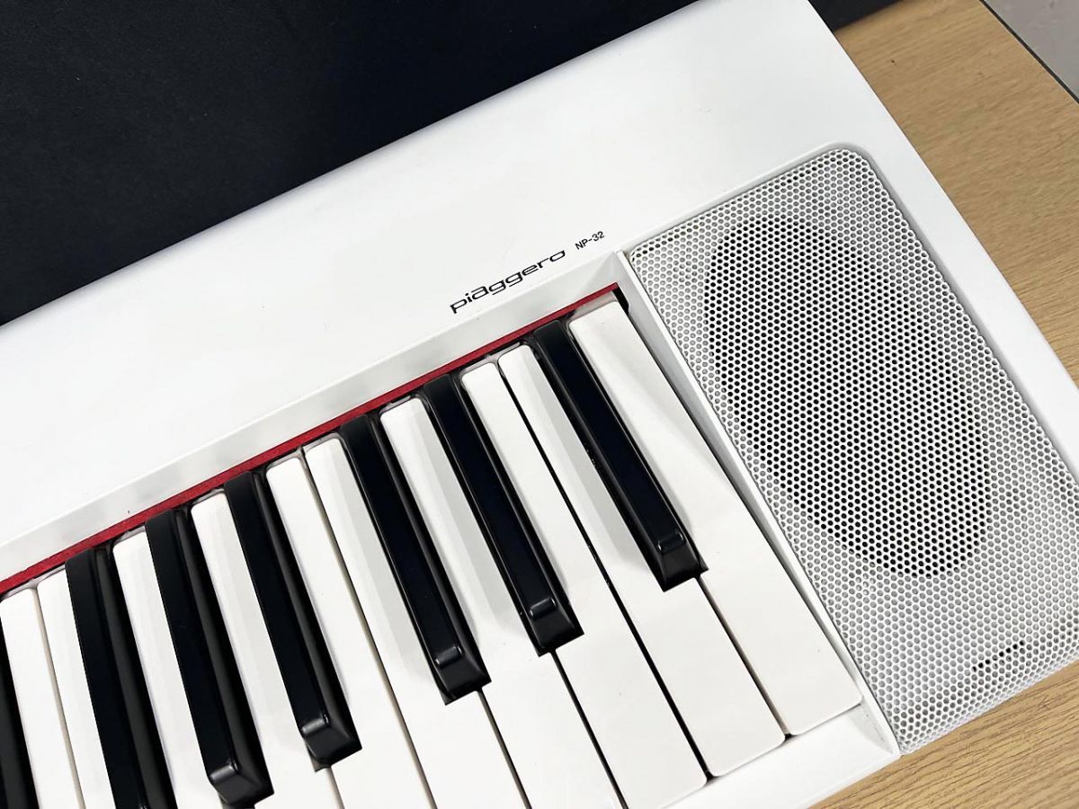 YAMAHA ヤマハ 電子キーボード ピアノ Piaggero ピアジェーロ NP-32