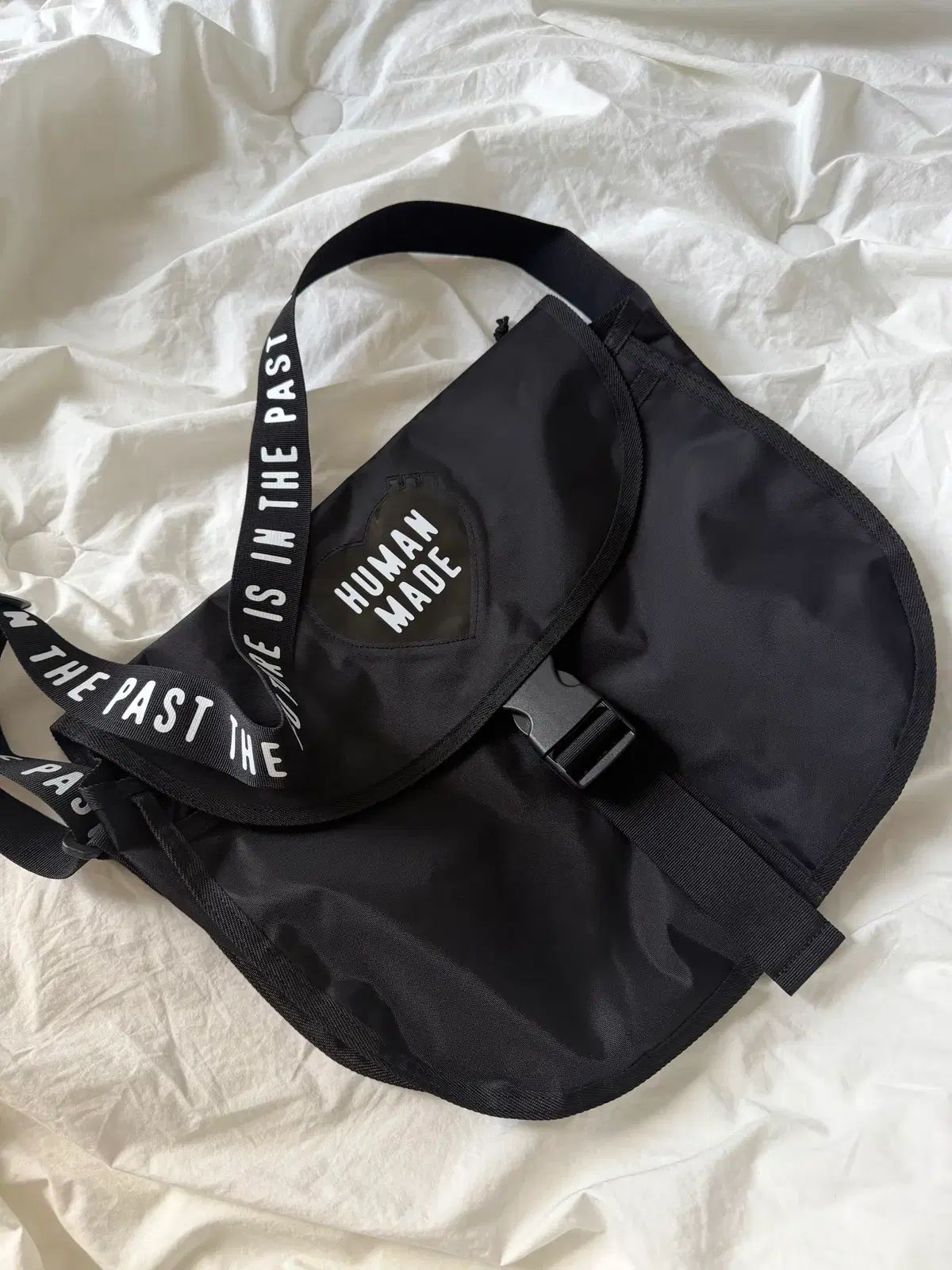 新品 :) HUMAN MADE ヒューマンメイド ショルダーバッグ クロスバッグ