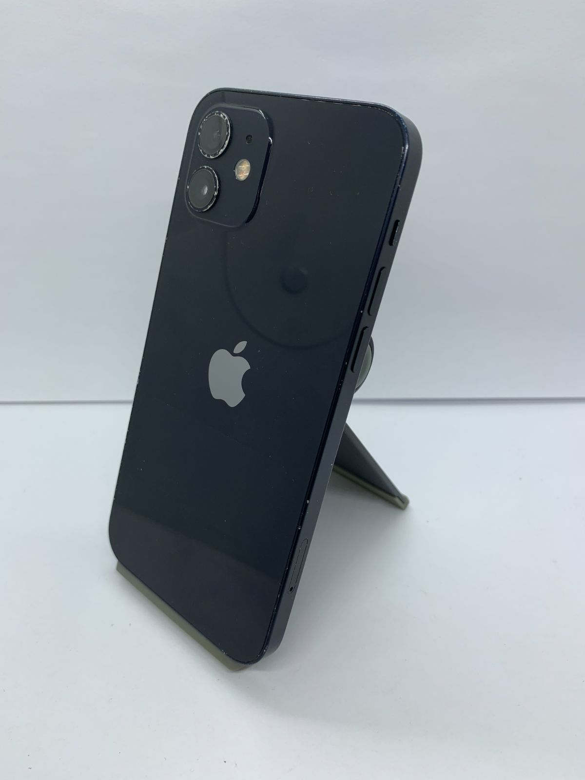 中古・バッテリー劣化・画面キズ有・フレームキズ有】iPhone 12 128GB