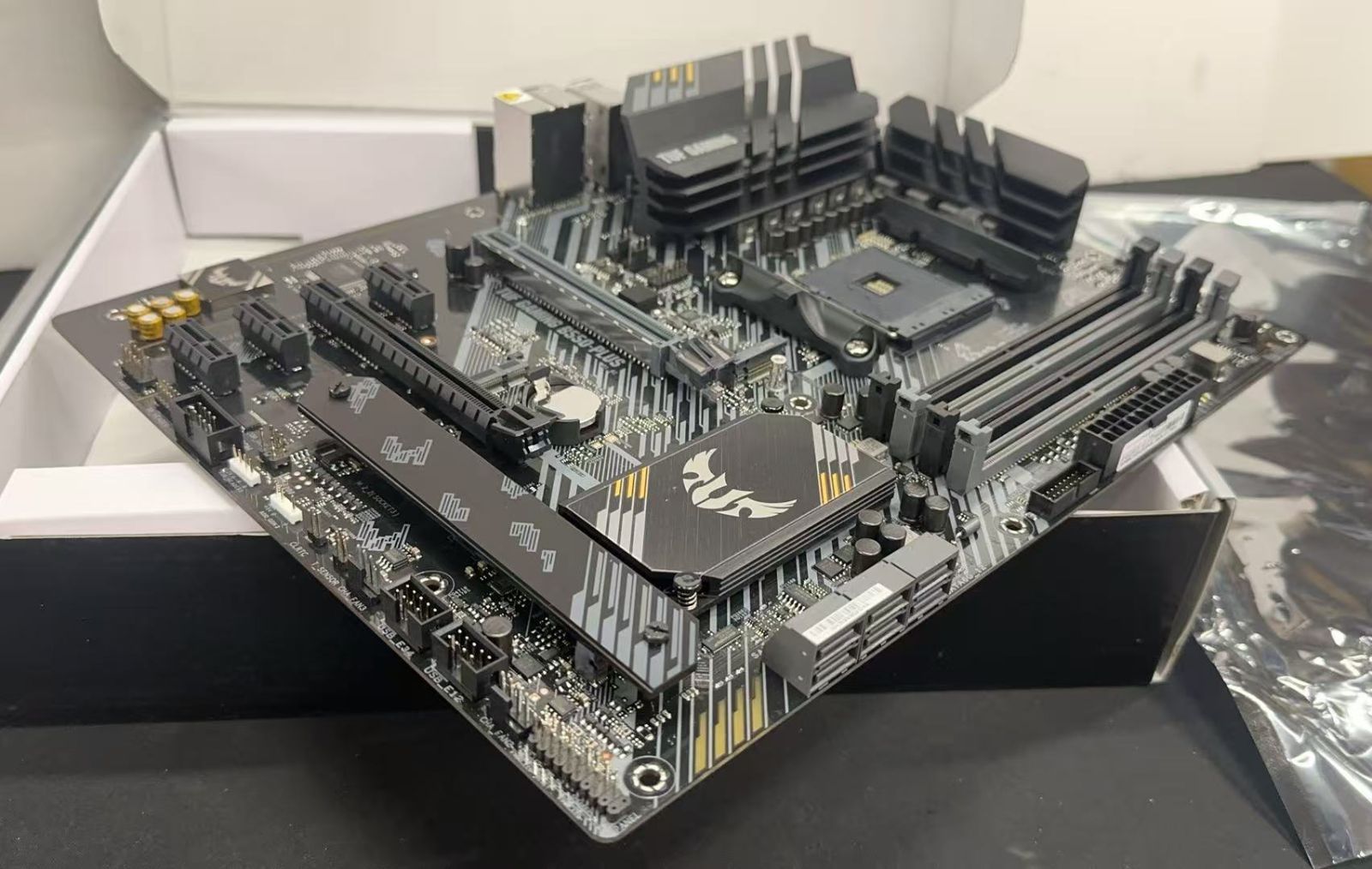 ASUS TUF GAMING B550-PLUS マザーボード 美品 - メルカリ