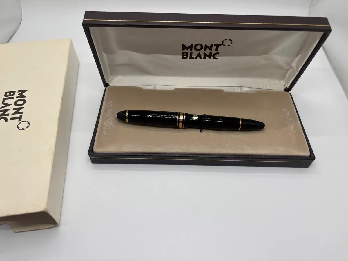 ヴィンテージ MONT BLANC モンブラン 万年筆 146 14k f닙