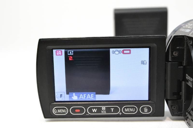 □【動作品】 パナソニック Panasonic HDC-TM300 3MOS フルHD ビデオ