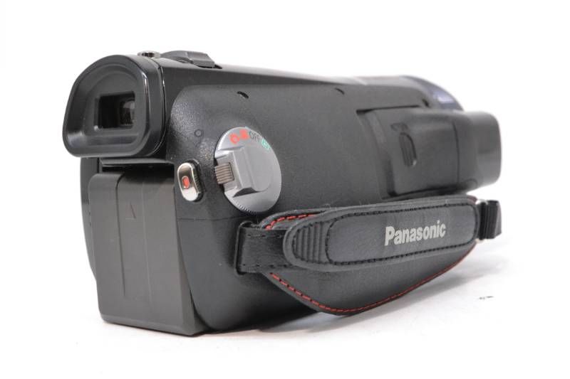□【動作品】 パナソニック Panasonic HDC-TM300 3MOS フルHD ビデオ