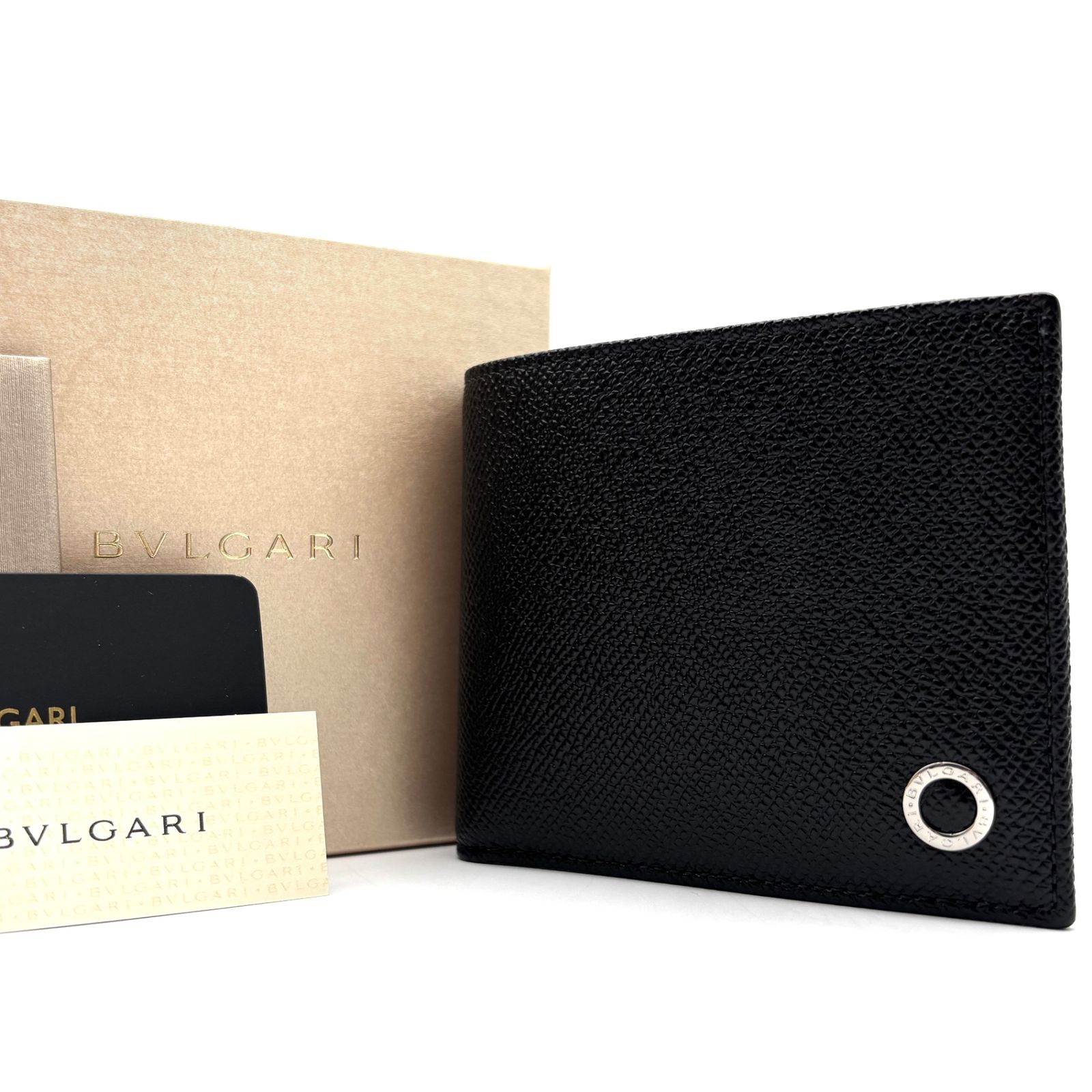 未使用に近い BVLGARI ブルガリ ブルガリブルガリ マン 二つ折り財布 コンパクトウォレット ブラック 黒 グレインカーフレザー RFID 最新モデル 札入れ 小銭入れ 父の日 夏のボーナス ギフト ご褒美