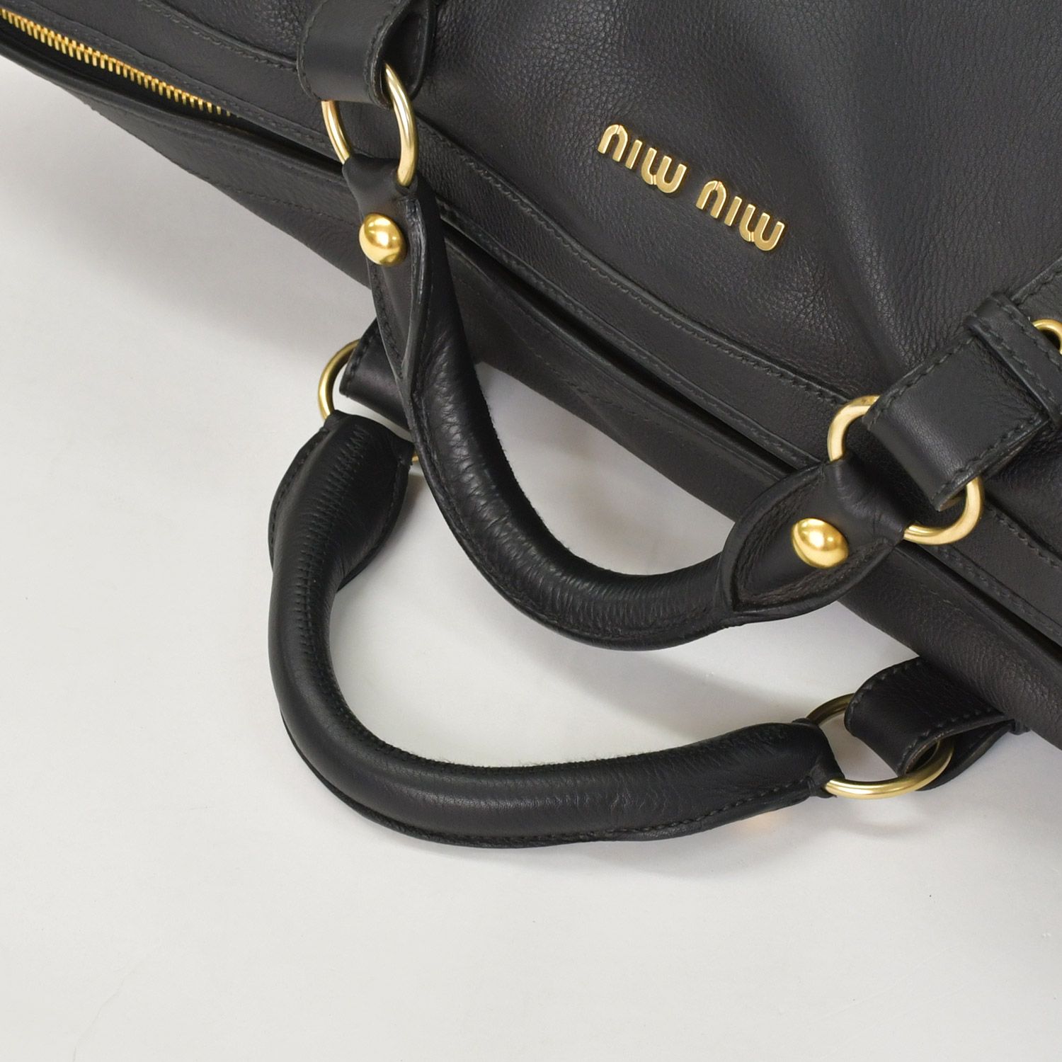 極美品 MIU MIU ミュウミュウ ブラック レザー ハンドバッグ VITRLLO 