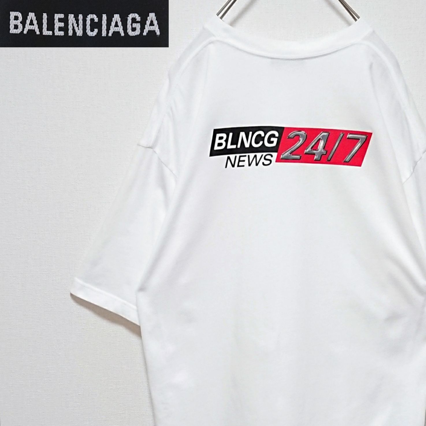 バレンシアガ　BALENCIAGA ロゴTシャツ　ホワイト　XS 希少サイズ 希少 BALENCIAGA バレンシアガ オーバーサイズ NEWSロゴ Tシャツ
