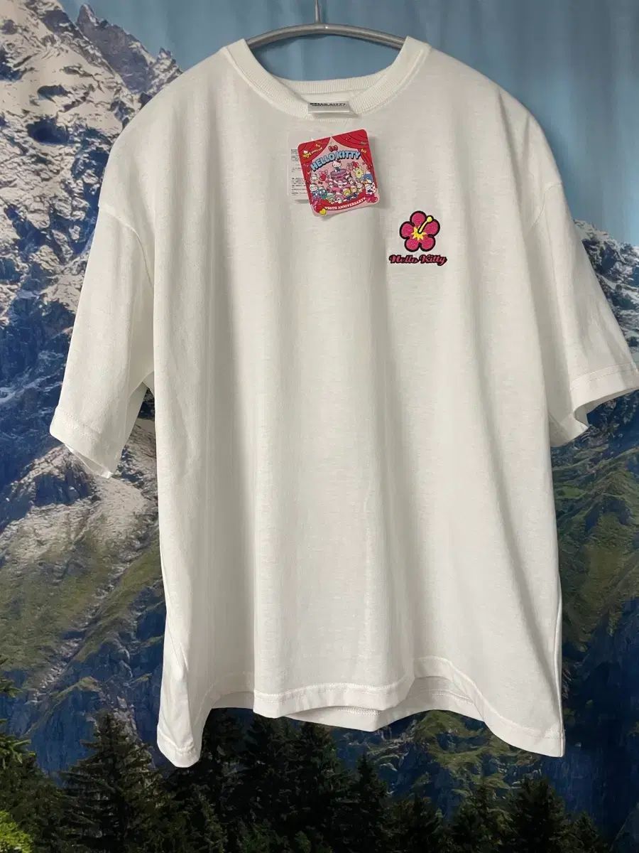 ハローキティ 50周年 タンニングキティ Tシャツ 新品