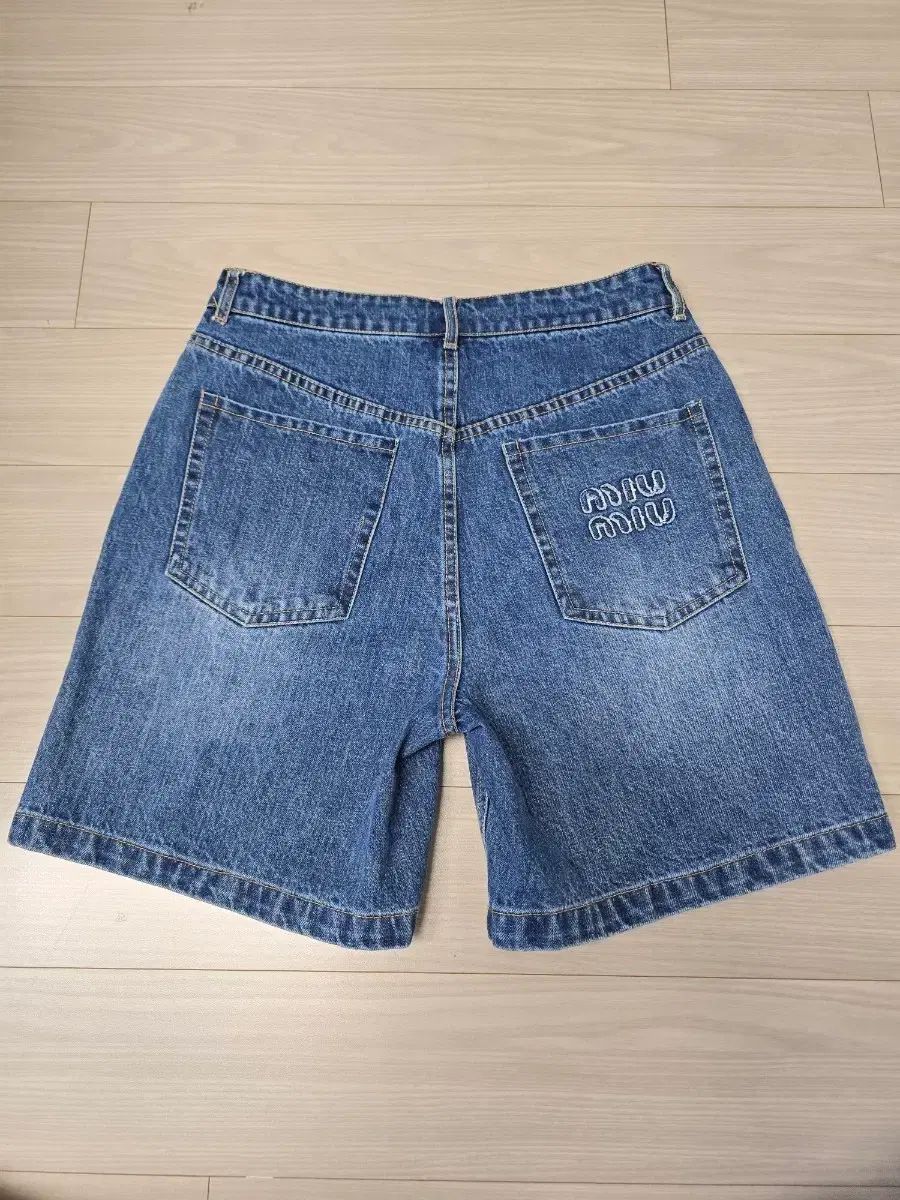 ミュウミュウ デニム ハーフパンツ M