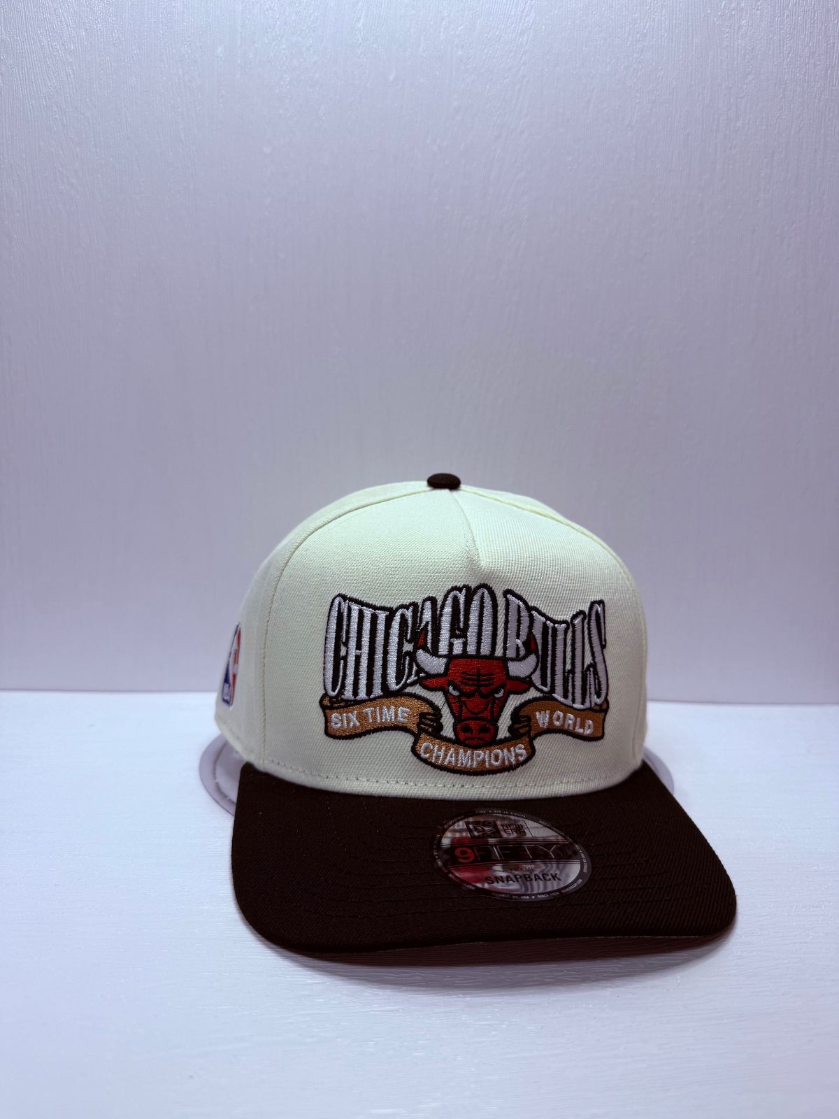 ニューエラ シカゴブルズ 6×チャンピオンズ 9fifty A-FRAME スナップバックキャップ ツートンカラー