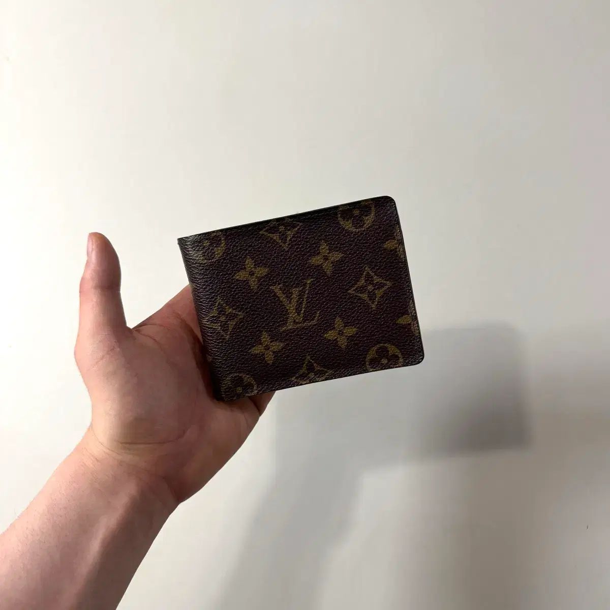 正規品/当日出荷 Louis Vuitton ルイヴィトン モノグラム 二つ折り財布