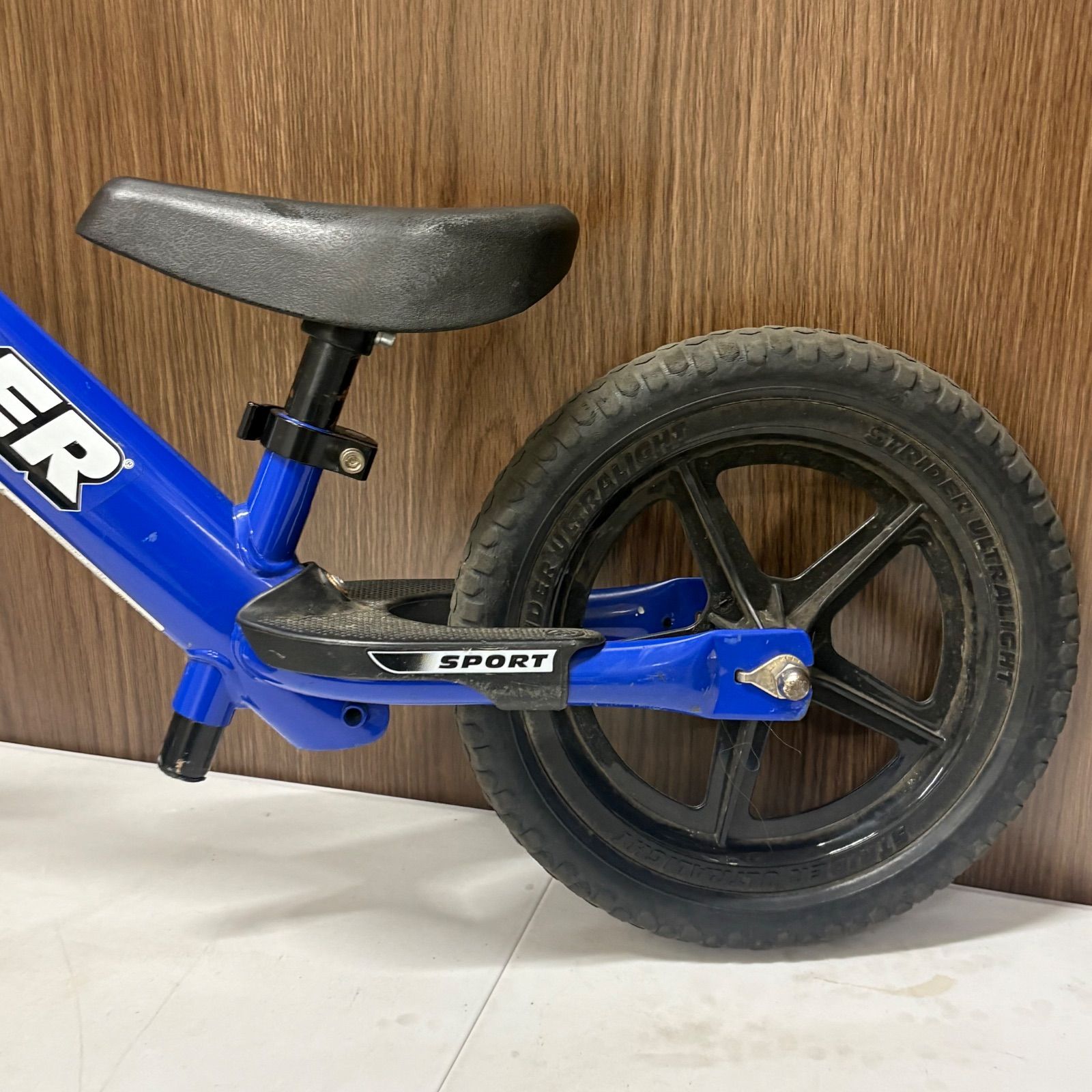STRIDER バランスバイクスポーツ ブルー 国内正規品】STRIDER スポーツモデル バランスバイク 12インチ 青