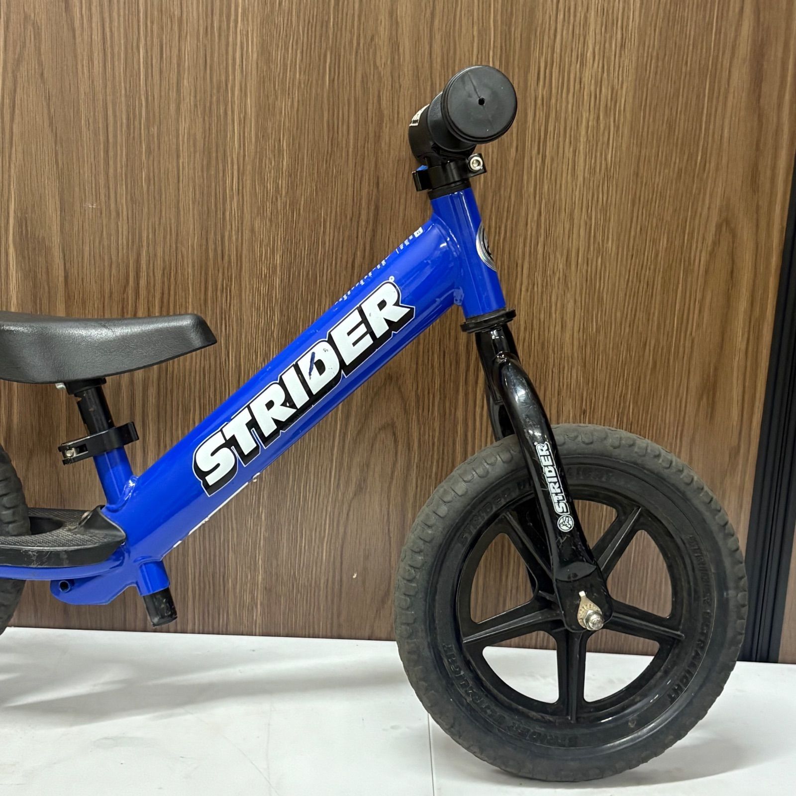 国内正規品】STRIDER スポーツモデル バランスバイク 12インチ 青