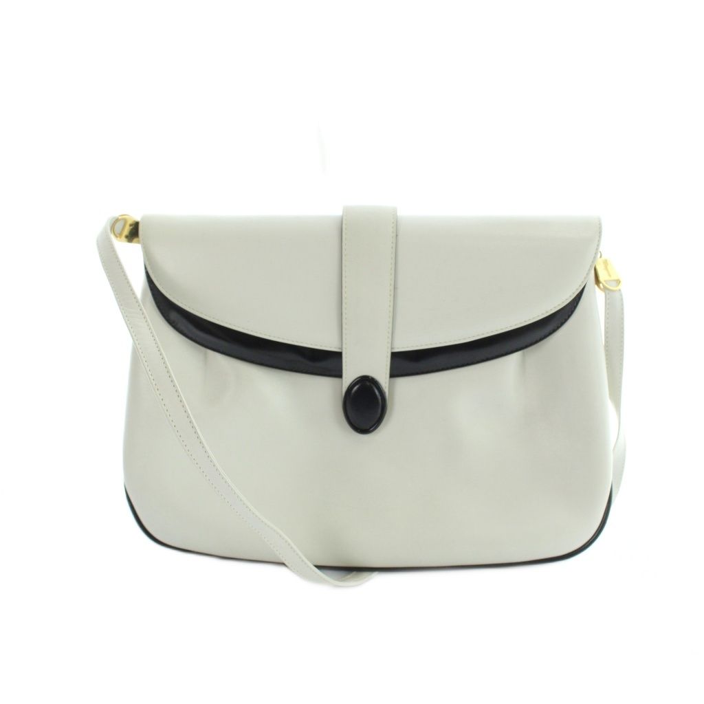 サルヴァトーレフェラガモ Salvatore Ferragamo ショルダーバッグ 斜
