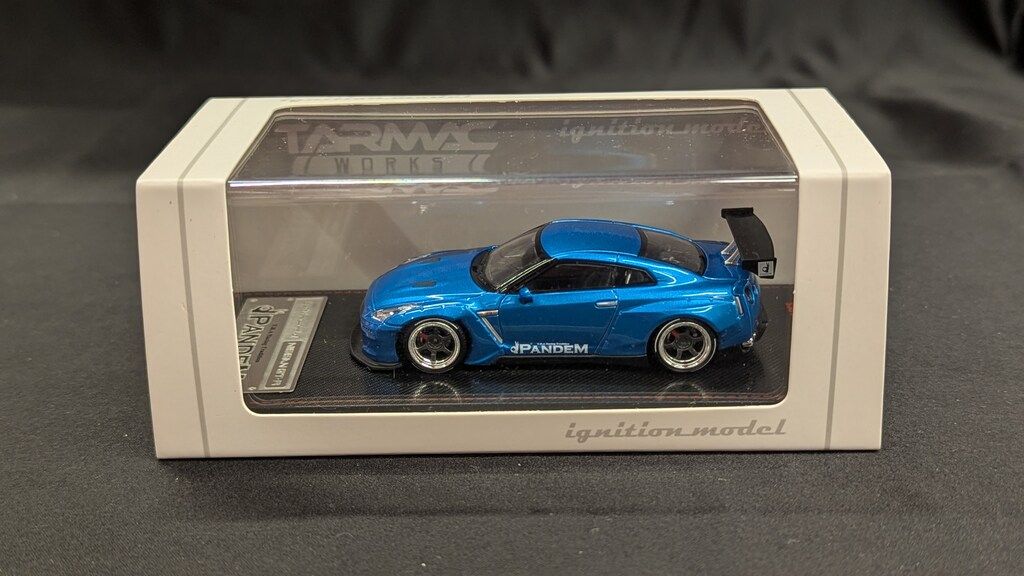 ignition model 1/64 PANDEM R35 GT-R Blue Metallic