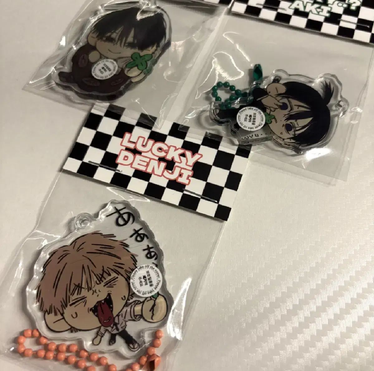チェンソーマン　シックアクリルキーホルダー第二弾　ヨシダ吉田　アサ　キガ チェンソーマン 韓国イラストレーター作品 通販 アークス アクリル