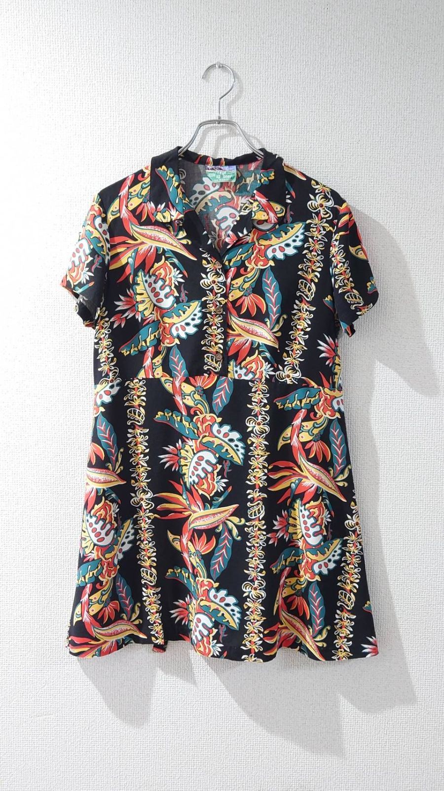 80-90’s Reyn Spooner Black Rayon Hawaiian Shirt Dress