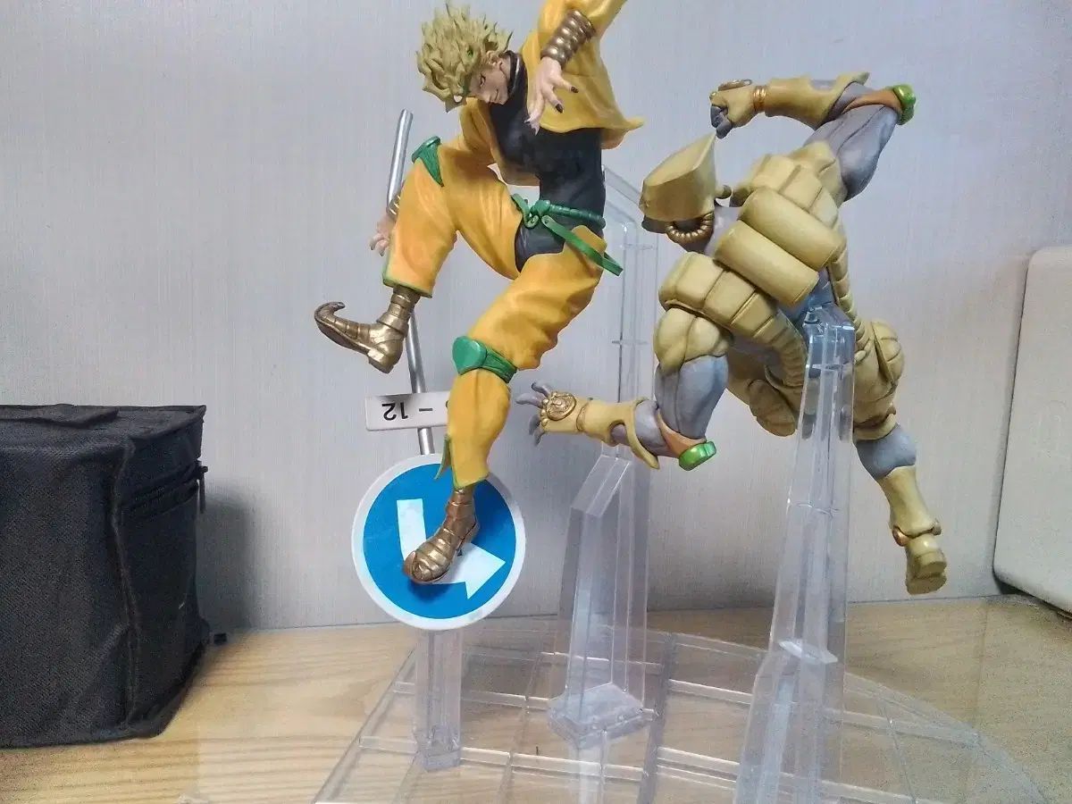 ジョジョの奇妙な冒険 ディオ WORLD フィギュア 出品