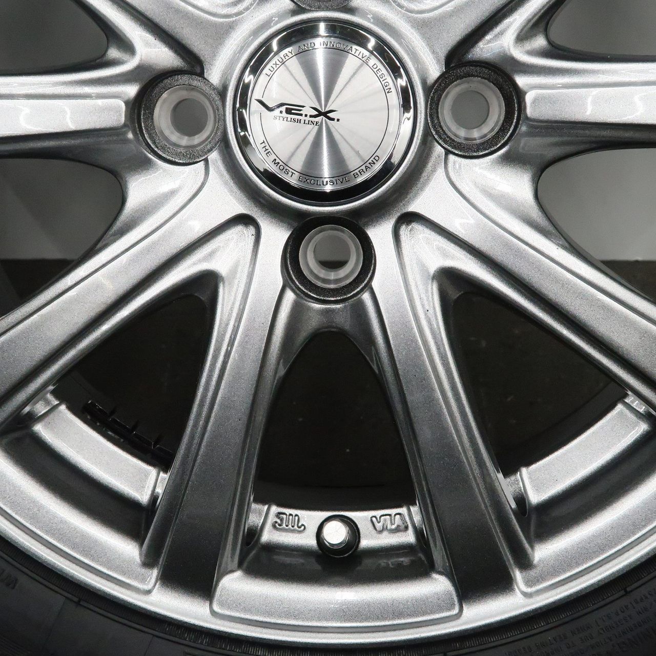 未使用タイヤ】軽自動車に 4本 社外 14インチ 4.5J+45 4H 100 未使用タイヤ】軽自動車に 4本 社外 14インチ 4.5J+45 4H 100