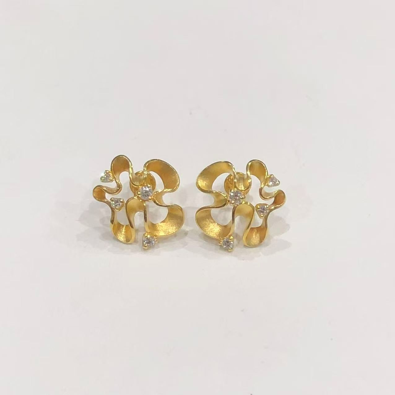 星の砂 ピアス K18YG ダイヤモンド 計0.20ct レディース【中古】