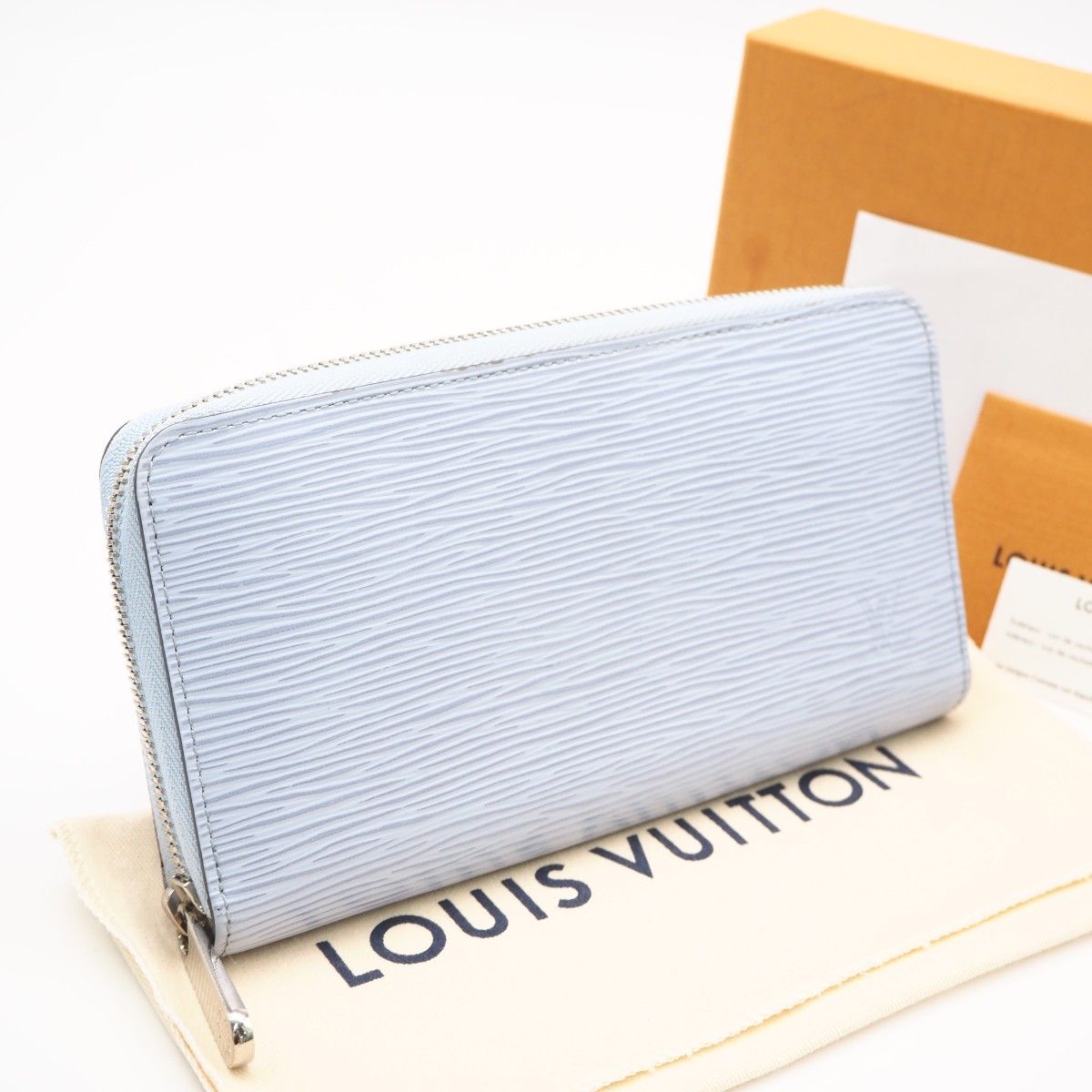 ☆3日以内返品可☆美品 LOUIS VUITTON ルイ・ヴィトン エピ ジッピー 