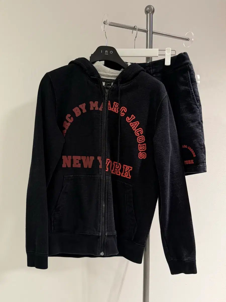 BY MARC JACOBS フード ジップアップ セットアップ