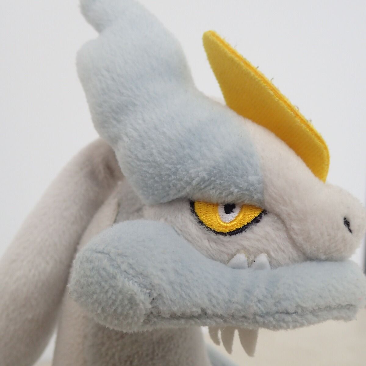 ポケモンセンター ぬいぐるみ ホワイトキュレム 紙タグ無し - メルカリ
