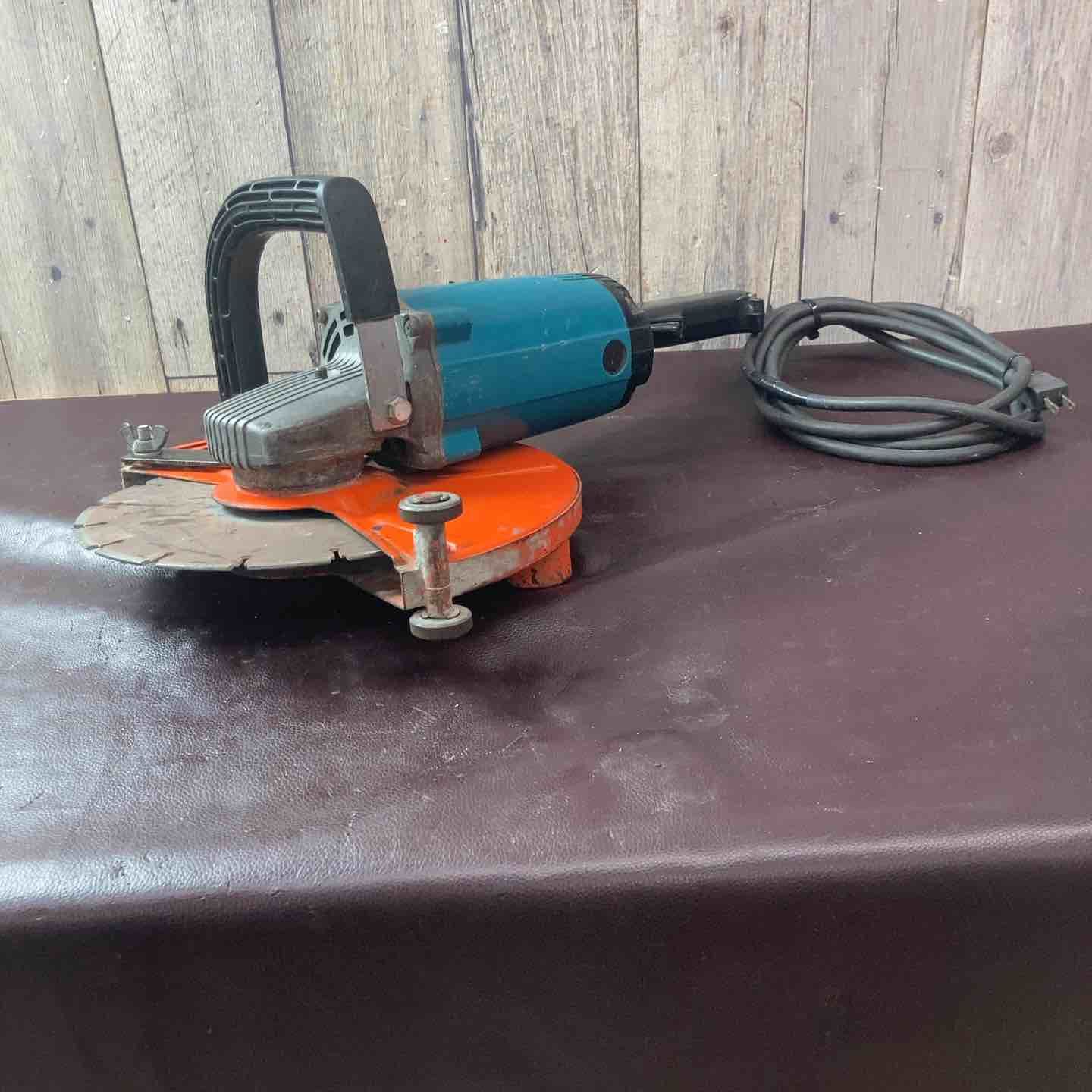 【中古品】マキタ(makita) 10型カッター 4110B【東大和店】