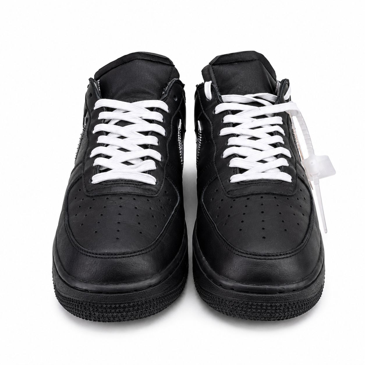 激レア 海外限定 希少 NIKE AIR FORCE 1 × Off White × Moma オフ 