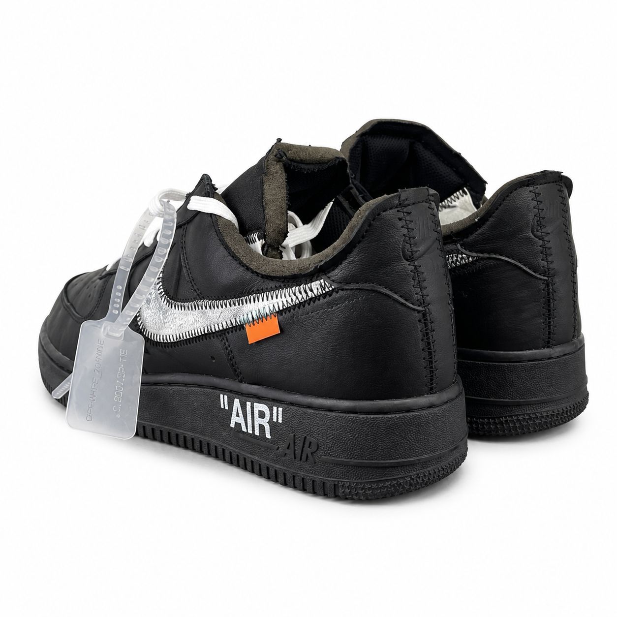 激レア 海外限定 希少 NIKE AIR FORCE 1 × Off White × Moma オフ 