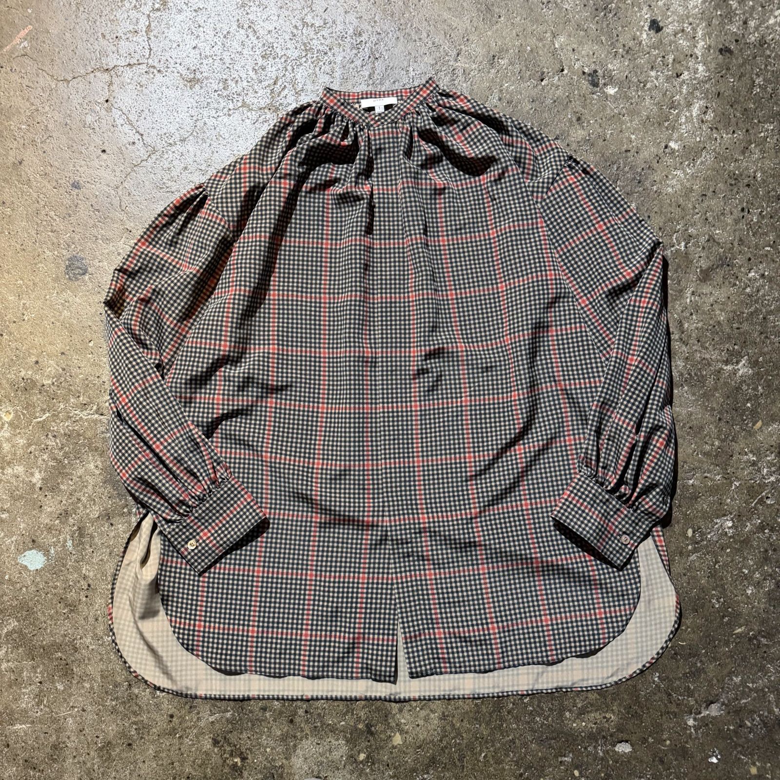 HYKE PLAID GATHERED BLOUSE チェック柄 ポリエステル ベージュ 1 