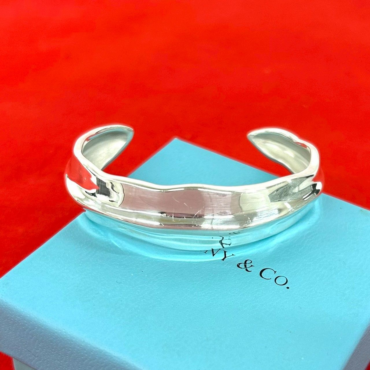 Tiffany & Co. シルバーバングル　ヴィンテージ 極 美品 TIFFANY&Co. ティファニー ヴィンテージ リーフ バングル