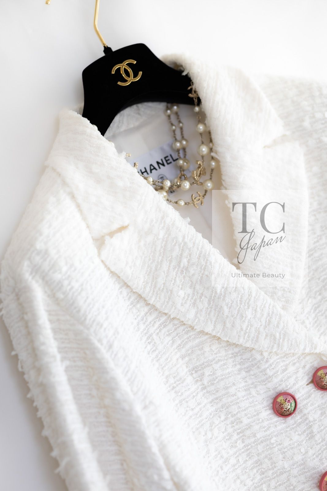 シャネル ジャケット CHANELアイボリー ライオン CC ボタン ツイード