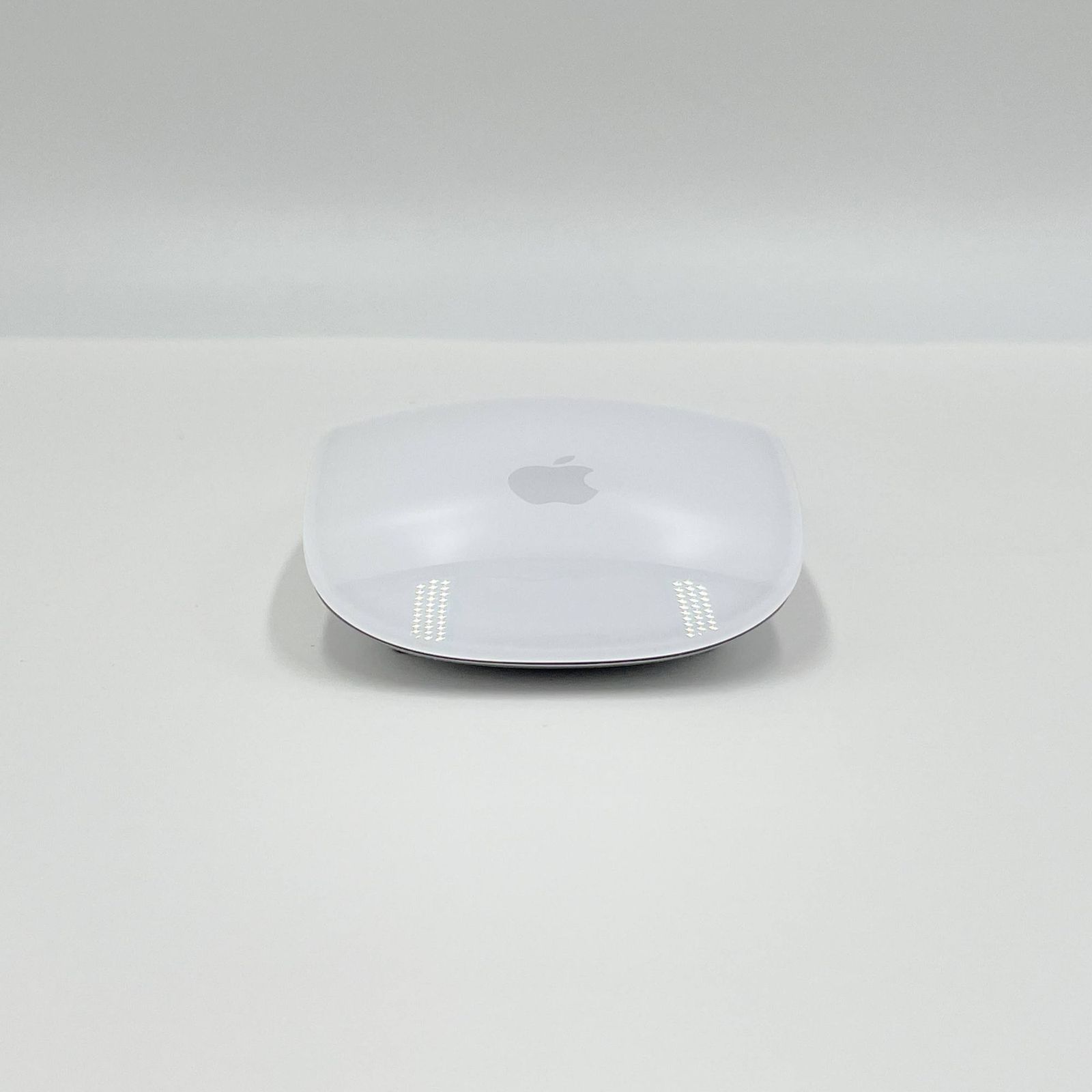 美品 Apple Magic Mouse White (MXK53ZA/A) - メルカリ