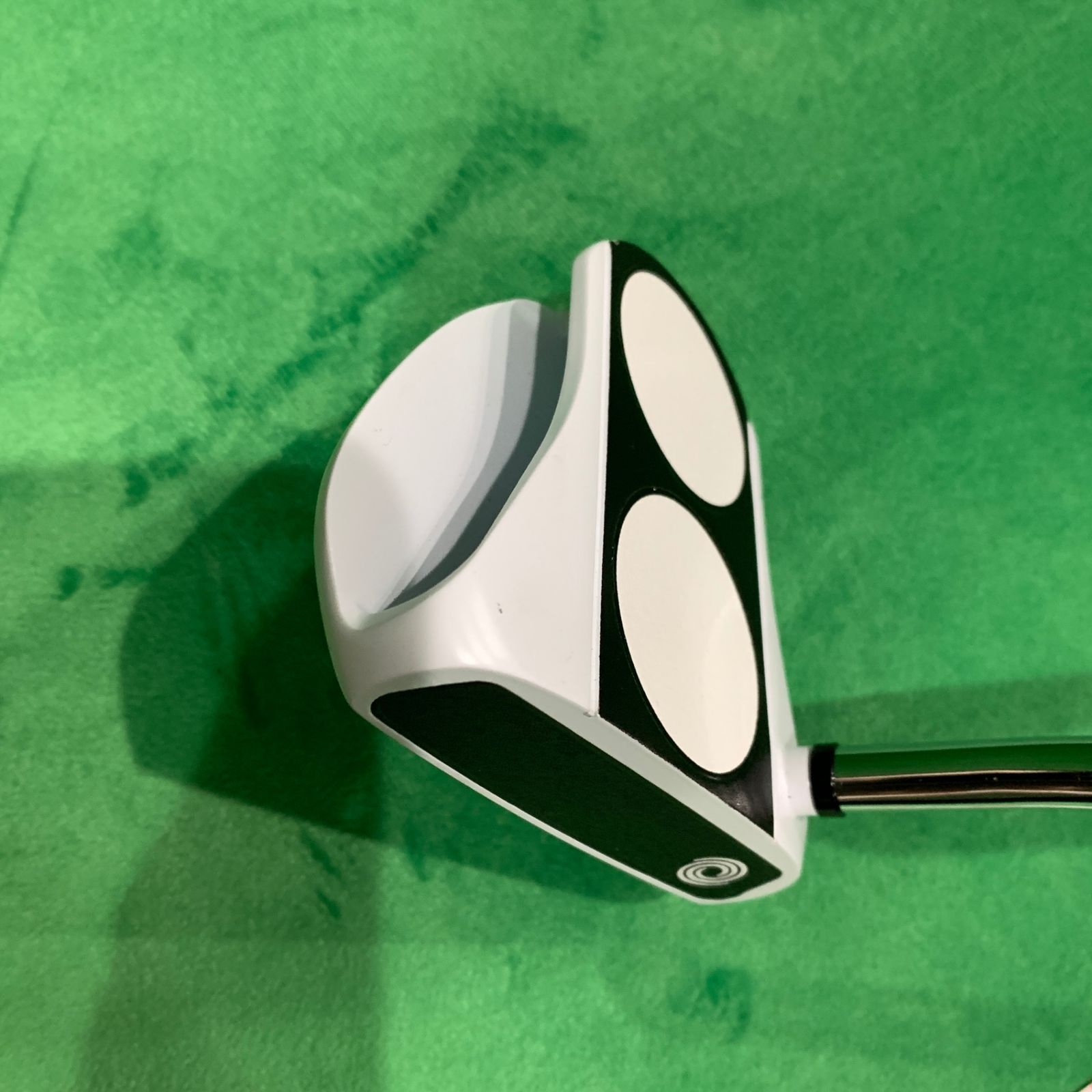 ◇◇オデッセイ VERSA 2-BALL パター カバー付き：C000646-002 