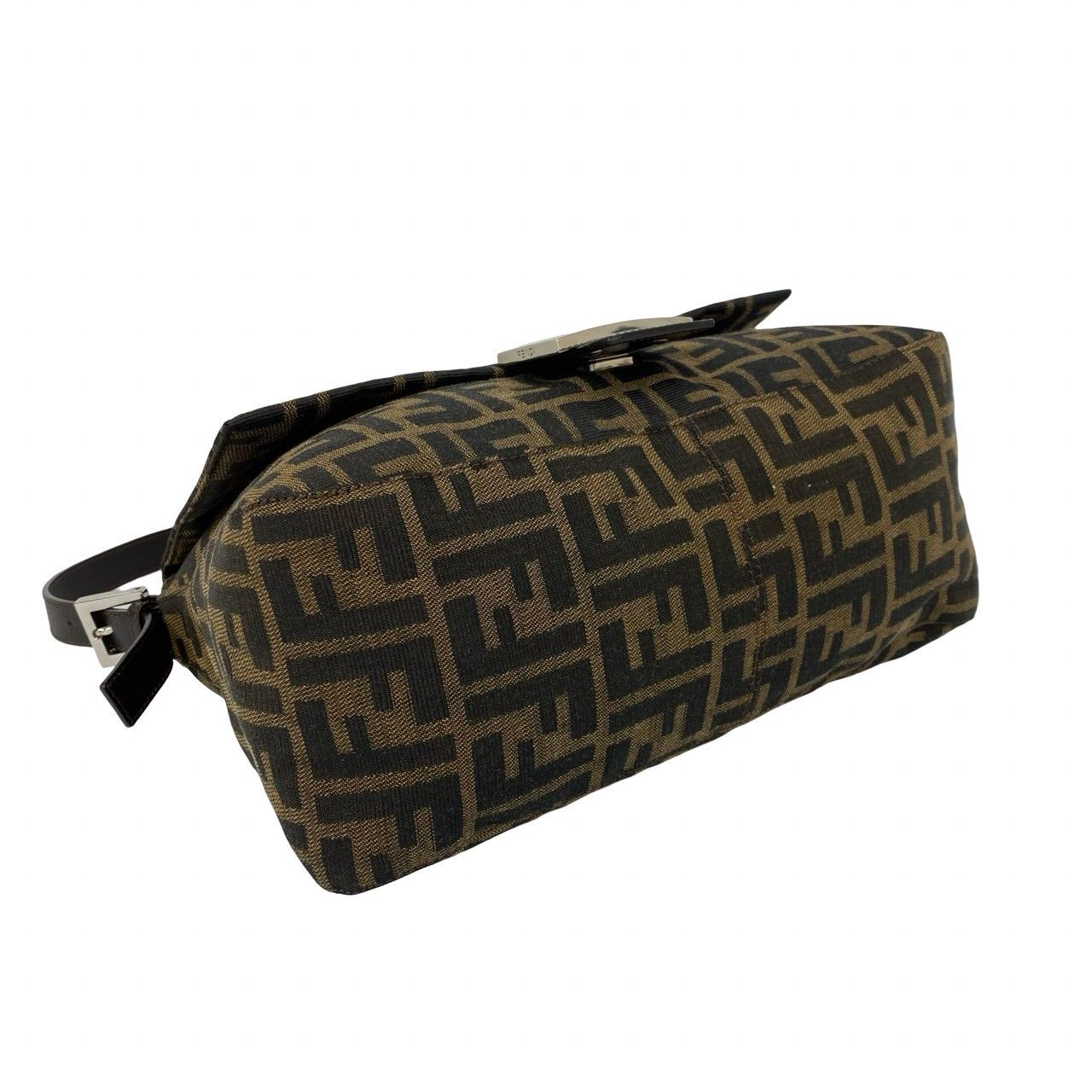 極 美品 FENDI フェンディ マンマバケット ズッカ FF ロゴ 柄 金具