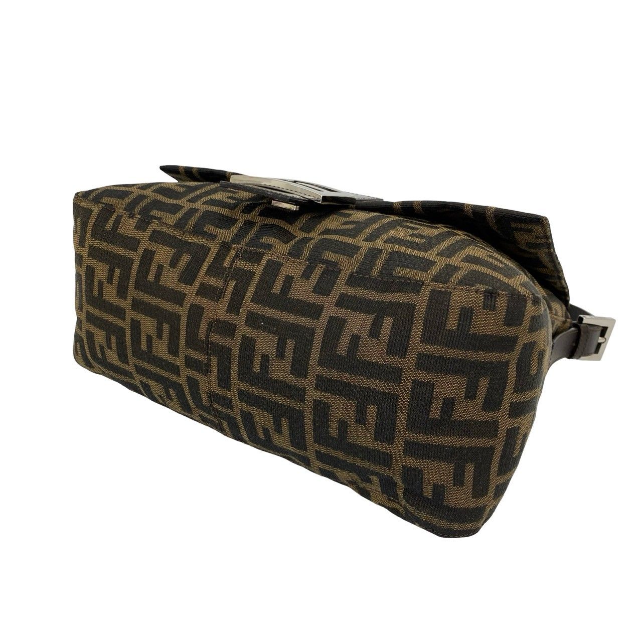 極 美品 FENDI フェンディ マンマバケット ズッカ FF ロゴ 柄 金具