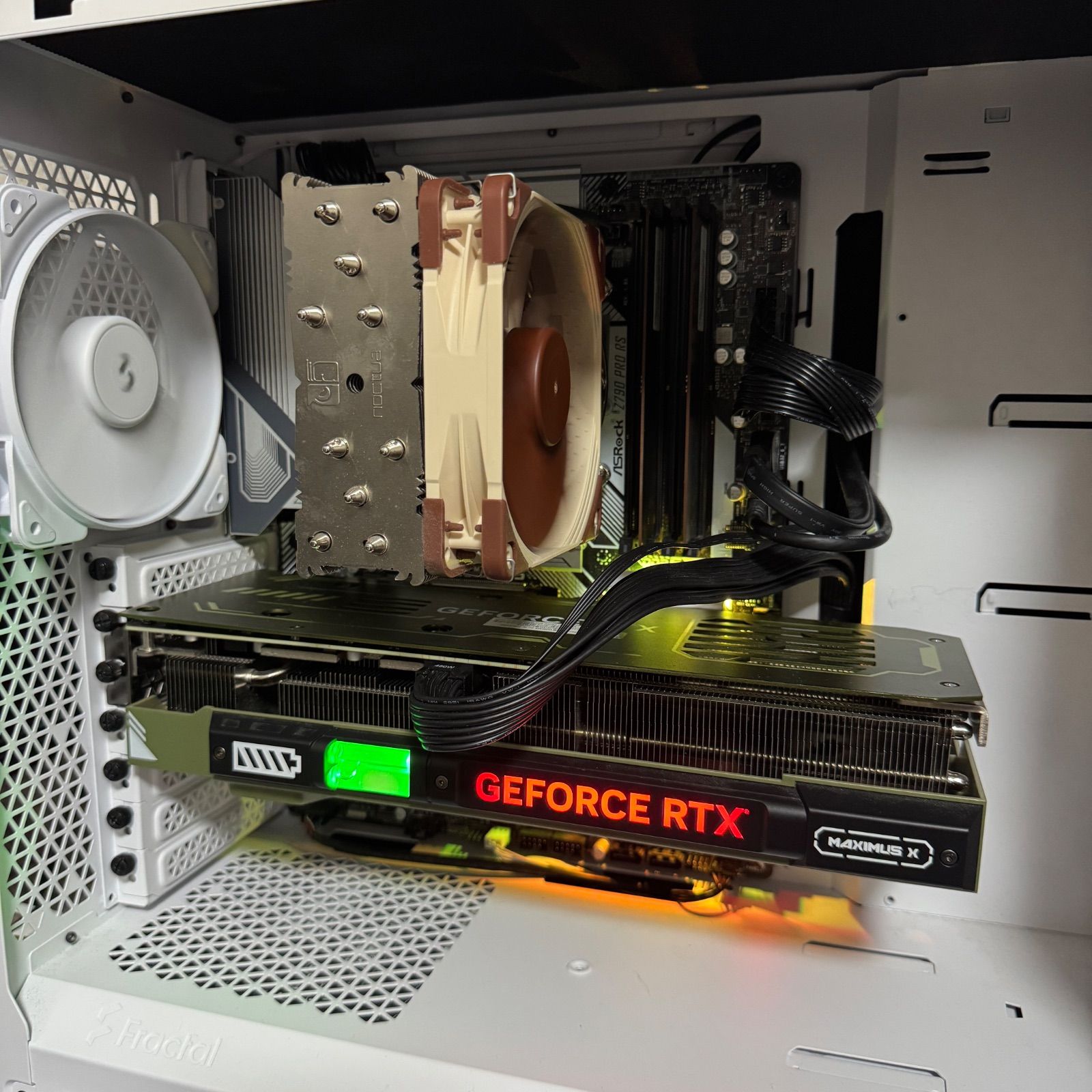 ジャンク】Sycom ゲーミングデスクトップPC RTX4070Ti 12GB / Z790 Pro