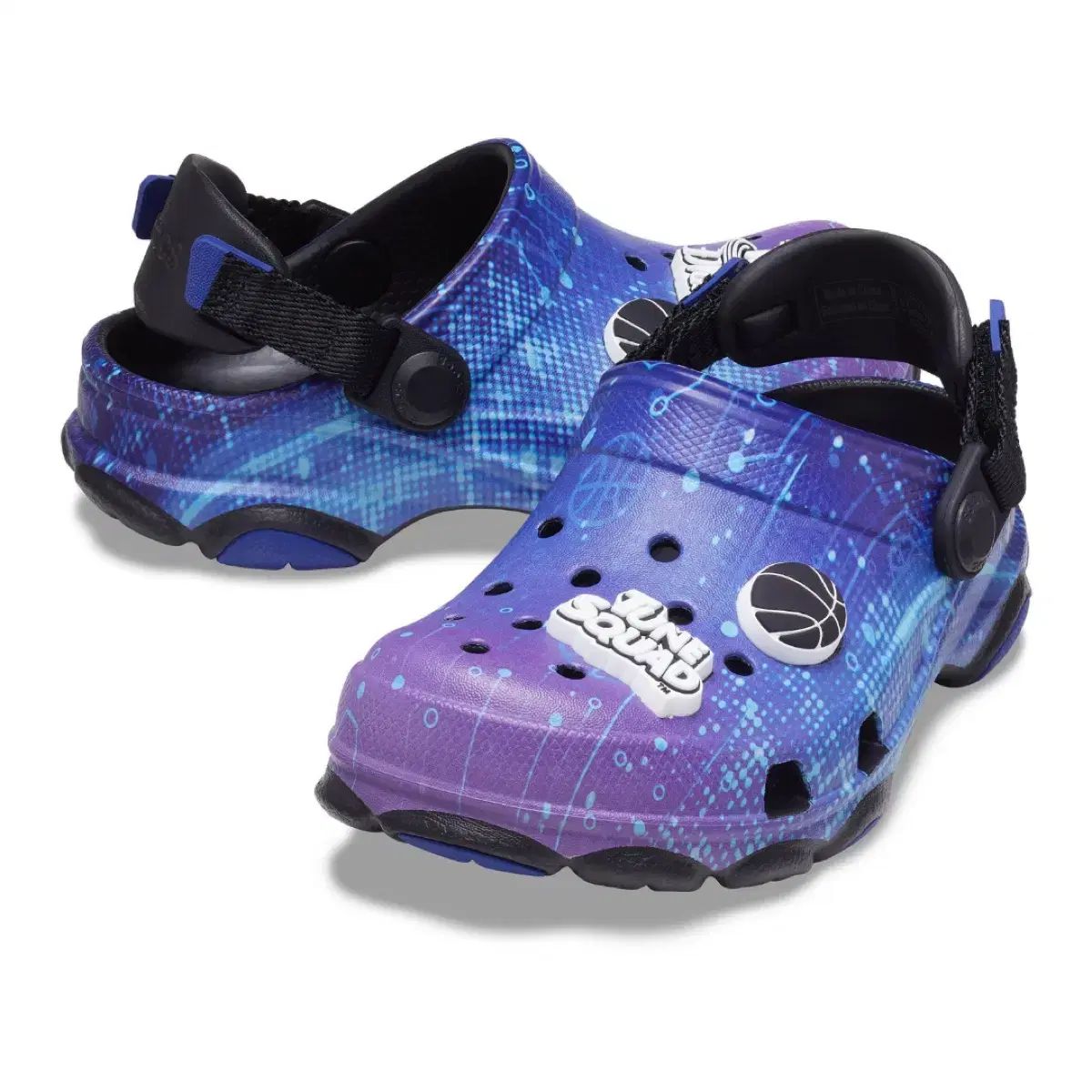 Crocs × スペース・ジャム 2 Classic クロッグ ピンク マルチ 240