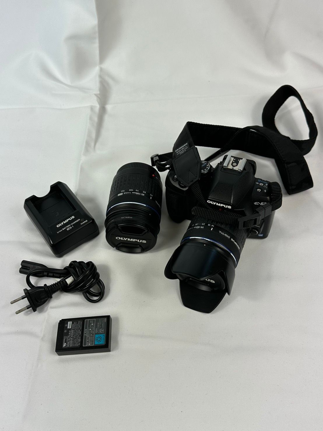 OLYMPUS E-620 ダブルズームキット 動作品 14-42mm 40-150mm バッテリー充電器付