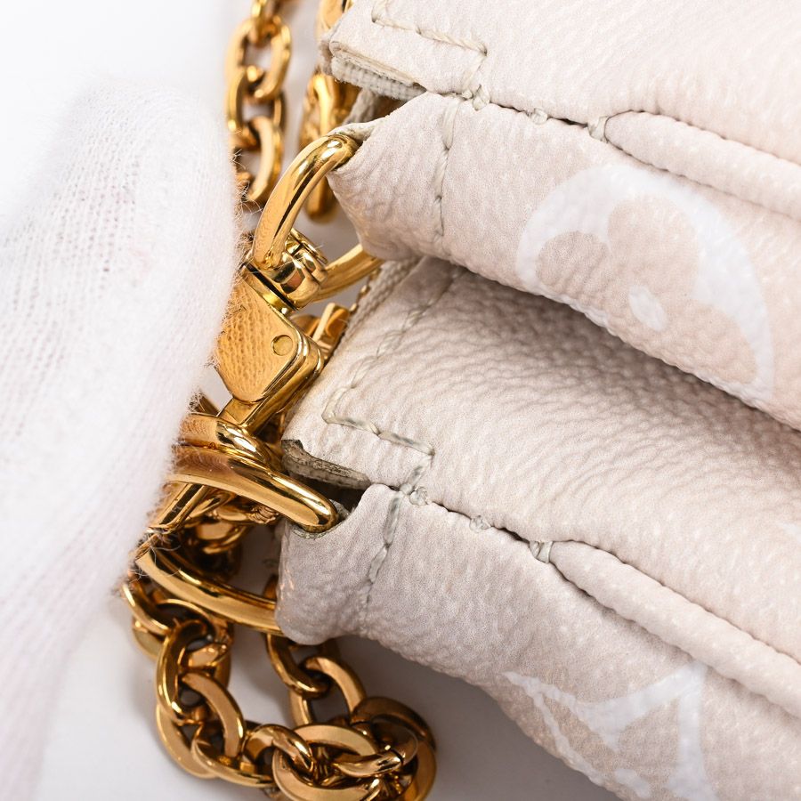 LOUIS VUITTON ルイヴィトン ショルダーバッグ ミュルティポシェット
