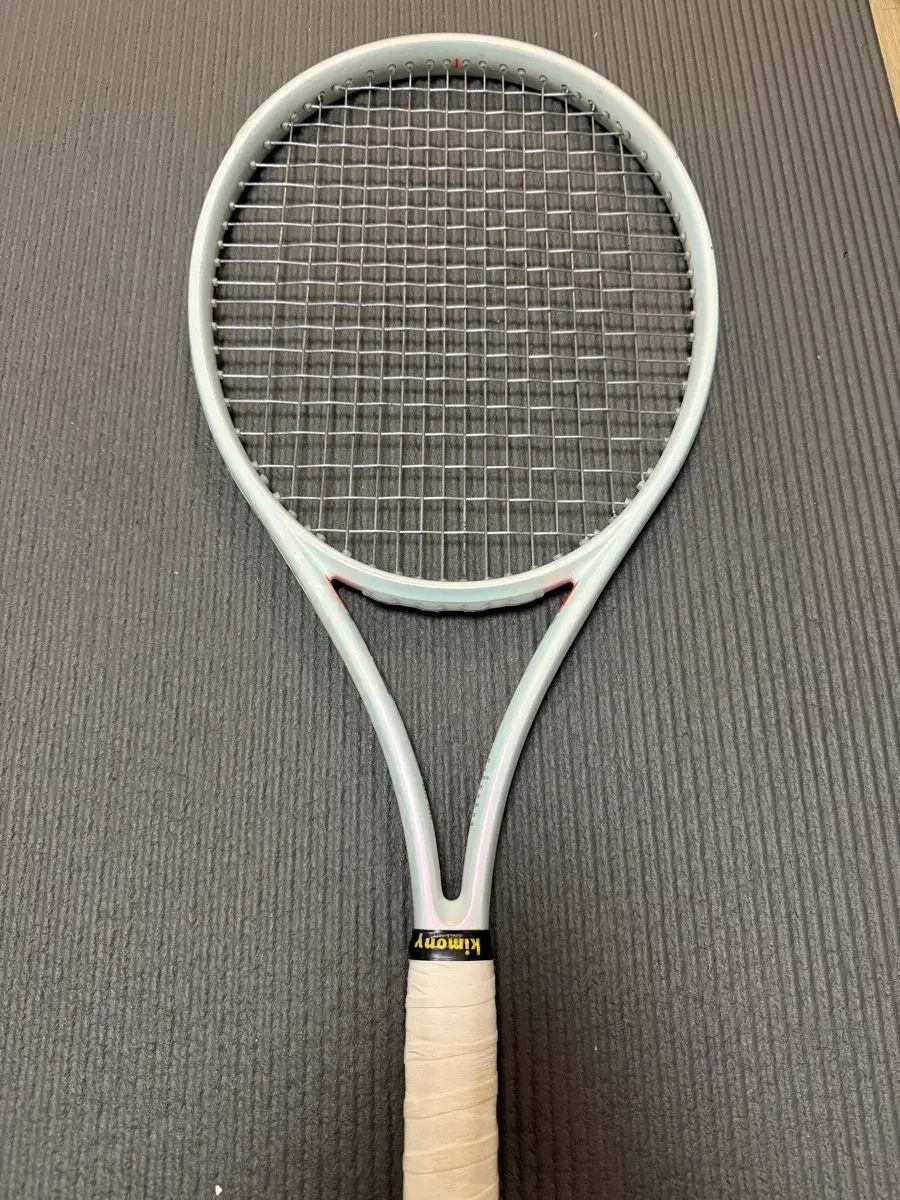 ウィルソン シフト99 V1 300g 2グリップ