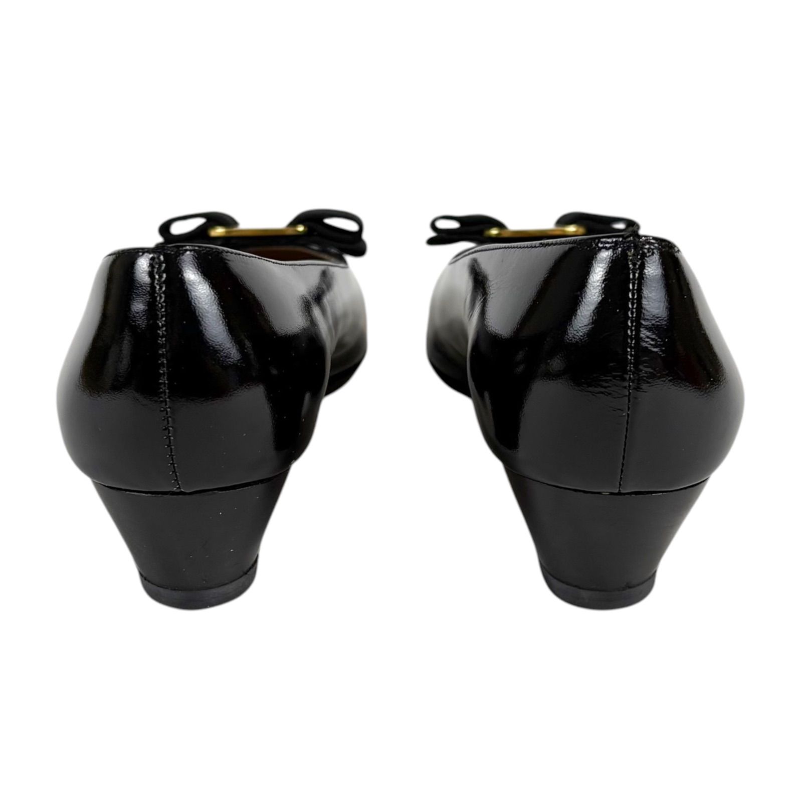 Salvatore Ferragamo サルヴァトーレフェラガモ ヴァラリボン パンプス