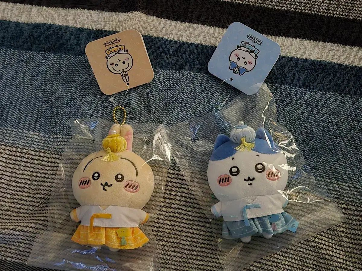 チィカワ ハチワレ + ウサギ マスコット ハン(HAN) チマチョゴリ 出品