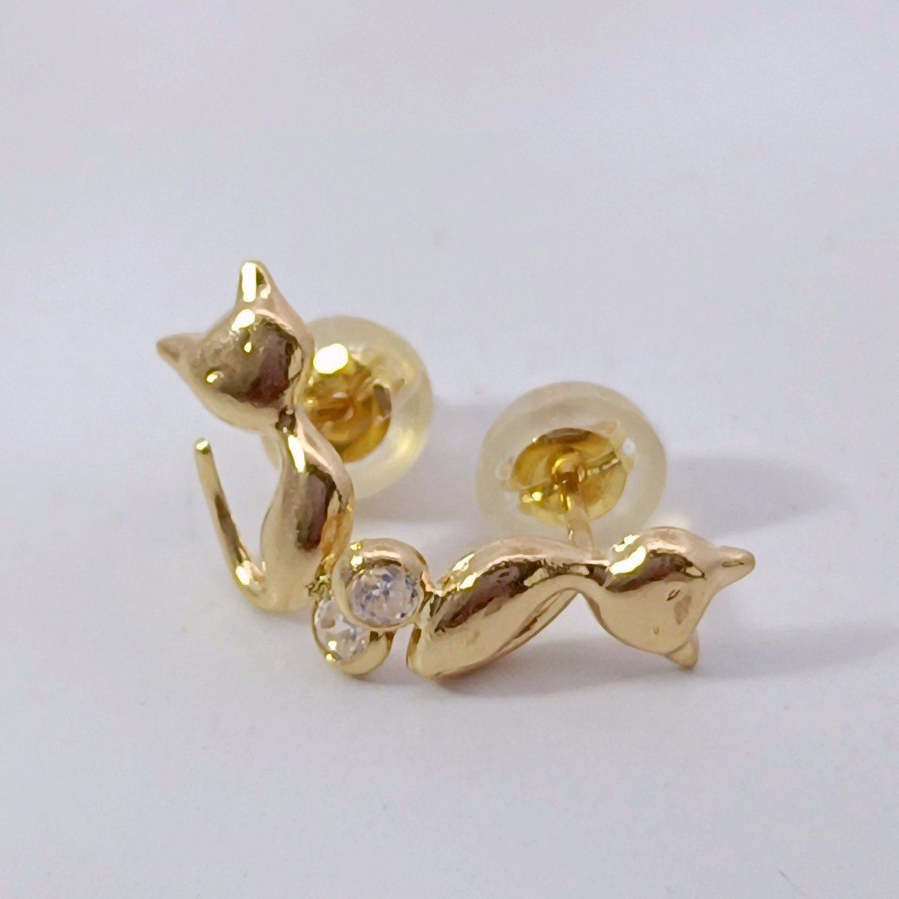 18金 K18 猫 キャットピアス 0.38ｇ Z1247