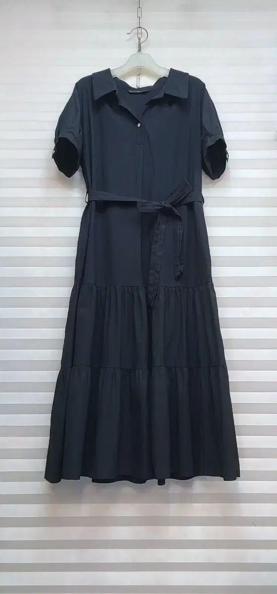 OLIVE des OLIVE > クリンクル ベルト付き ロング丈ワンピース (266千円)