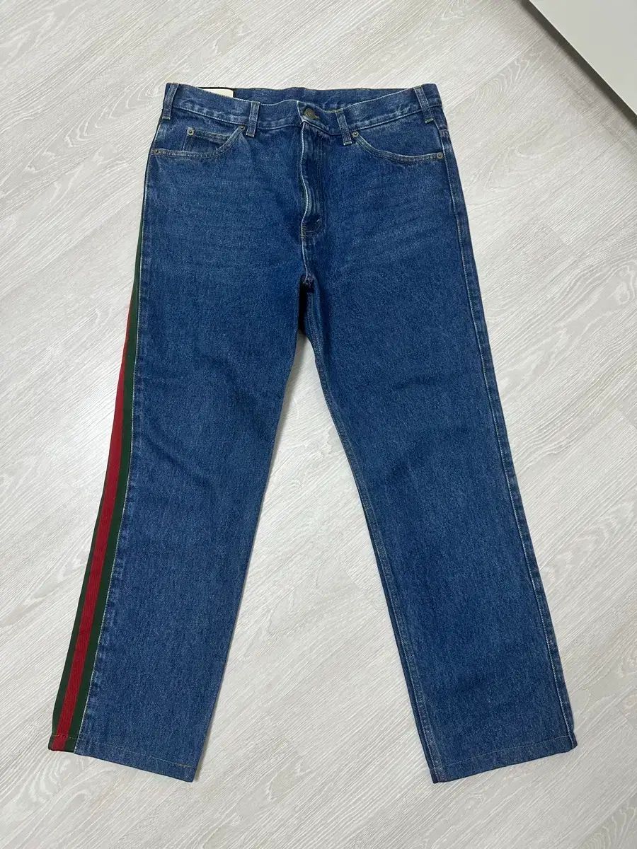 グッチ デニム ズボン 34