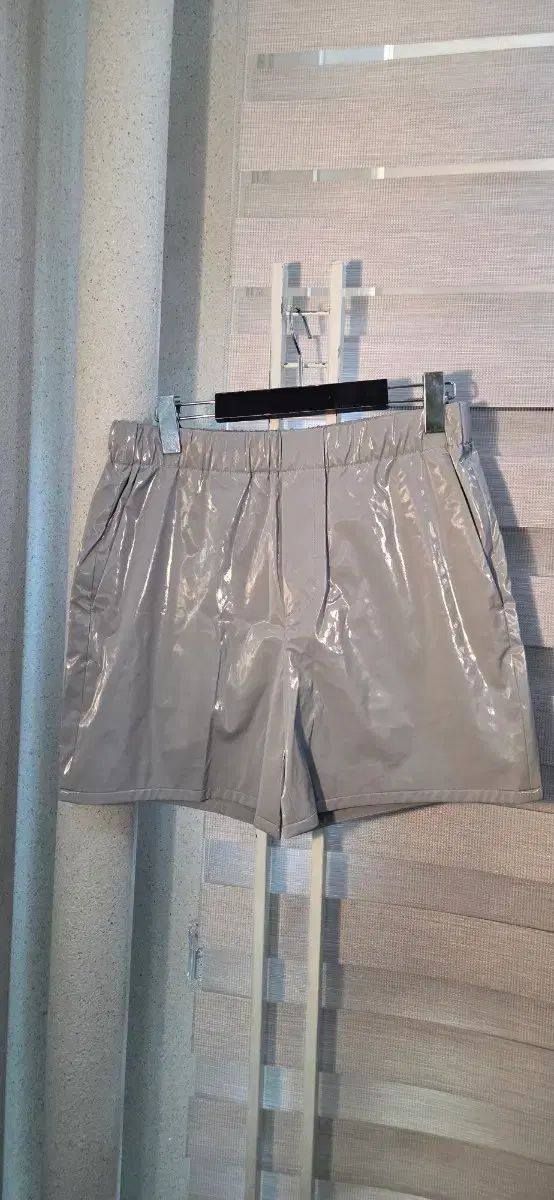 システム ショートパンツ グレー
