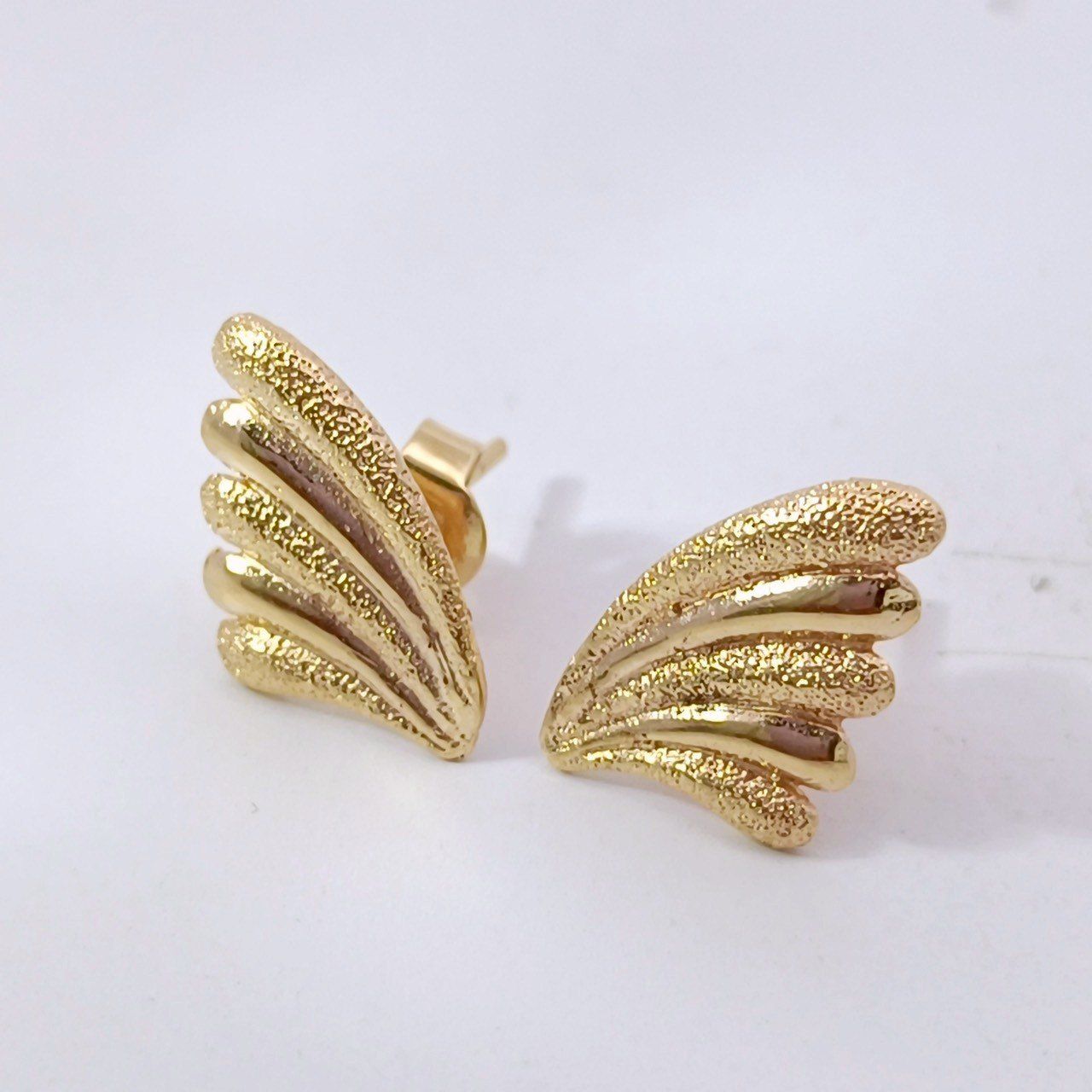 18金 K18 デザインピアス 2.21ｇ Z1248