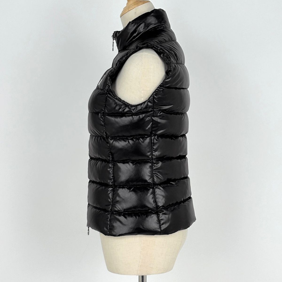 モンクレール MONCLER ガーニー ダウンベスト GHANY アウター ブラック