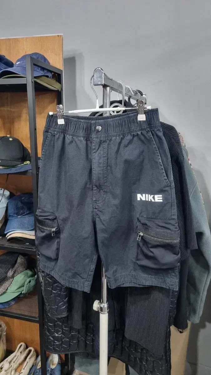 NIKE シティ メイド カーゴ ショーツ ハーフパンツ 28 30 (ウエストゴム) 丈54